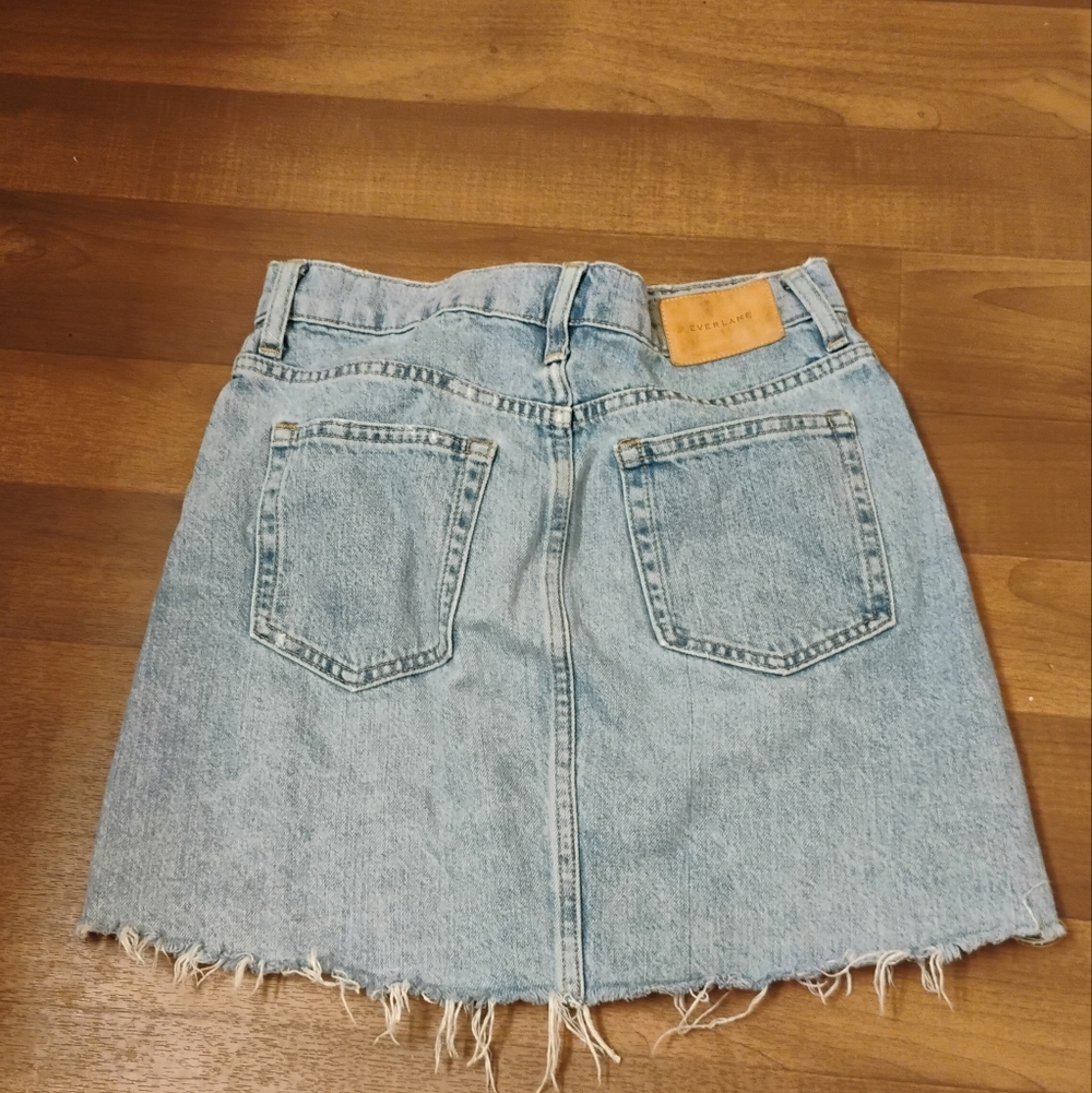 Everlane Distressed Hem Denim Skirt Sz 25 - Picture 4 of 4
